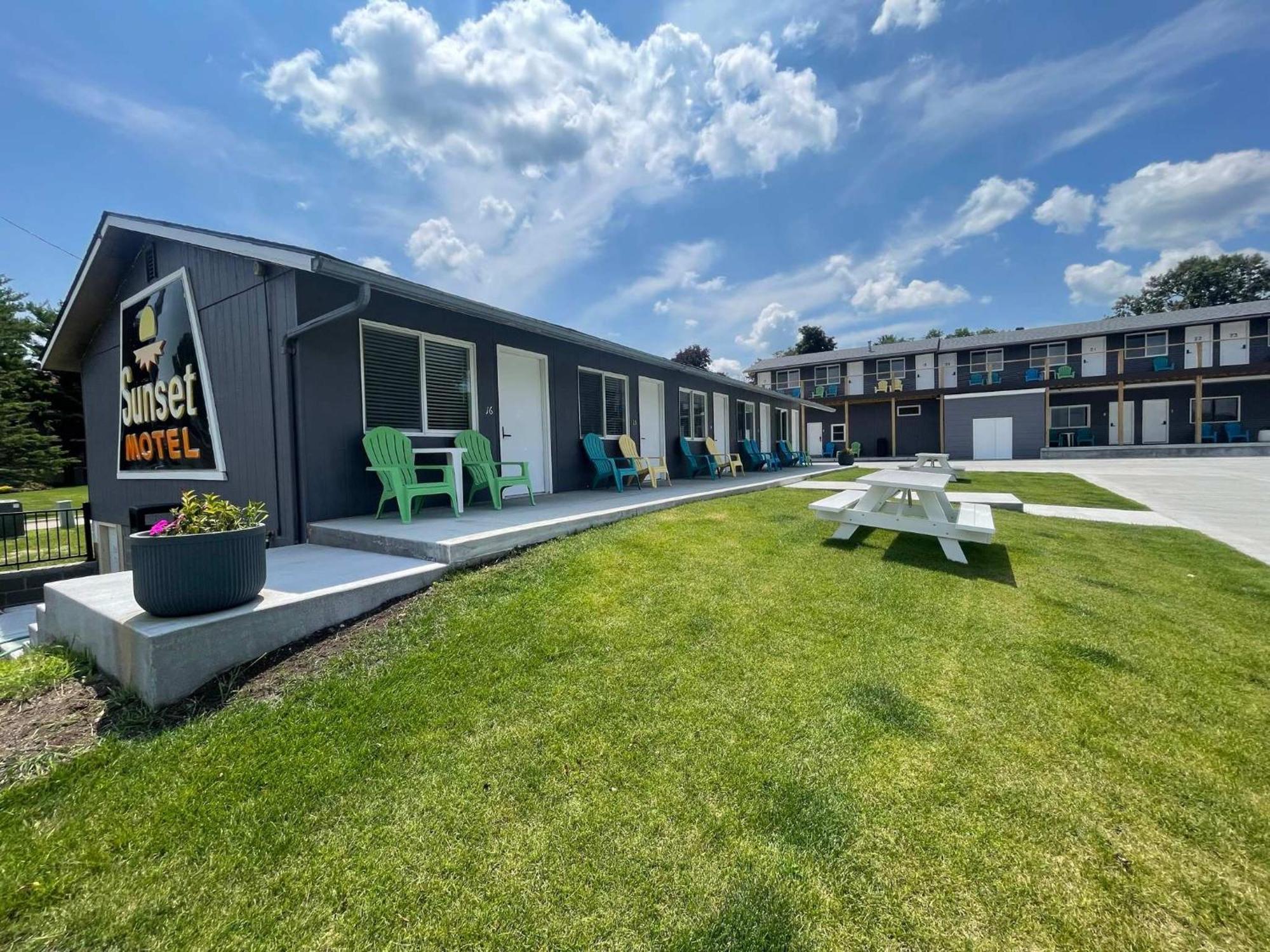 Poolside Double Rooms Lake City Eksteriør billede